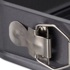 Moule Carré à Charnière Set De 3 14 Moule Carré à Charnière Set De 3 -Entrez dans ma vaisselle. 101e5f2362f749229f046f19191a9582