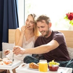 Tablette De Lit Pliante En Bambou Blanc -Entrez dans ma vaisselle. 296ae02d81d5430d900bc87e260e634a