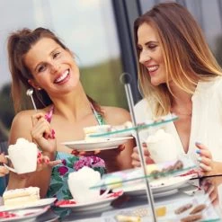 Serviteur Gâteau 3 étages 12 Serviteur Gâteau 3 étages -Entrez dans ma vaisselle. 81fdec0207c84c4ead86c3030e4a1fed